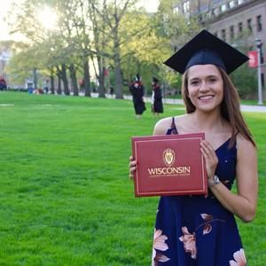 Meet your Posher, Bri